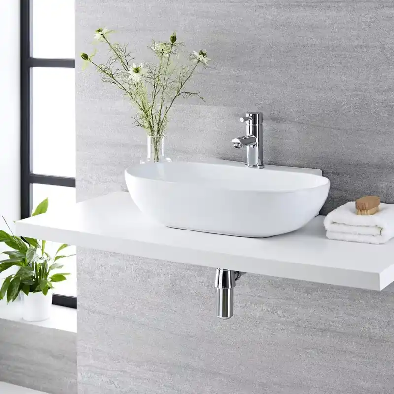 Lavabo Bagno da Appoggio Sospeso in Ceramica Ovale 555x395mm con Rubinetto Monoforo - Otterton Subito Disponibile