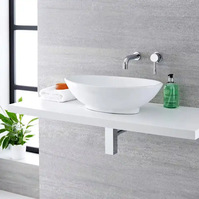 Lavabo Bagno da Appoggio in ceramica Ovale 520x320mm con Rubinetto Miscelatore Murale - Kenton Compra Adesso