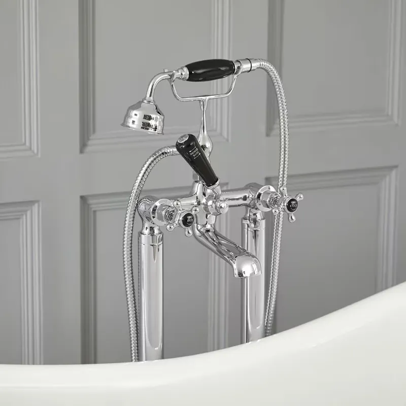 Rubinetto Miscelatore a Terra per Vasca con Doccetta Design Tradizionale e Maniglie a Croce Disponibile in Diversi Colori - Elizabeth Ultima Occasione