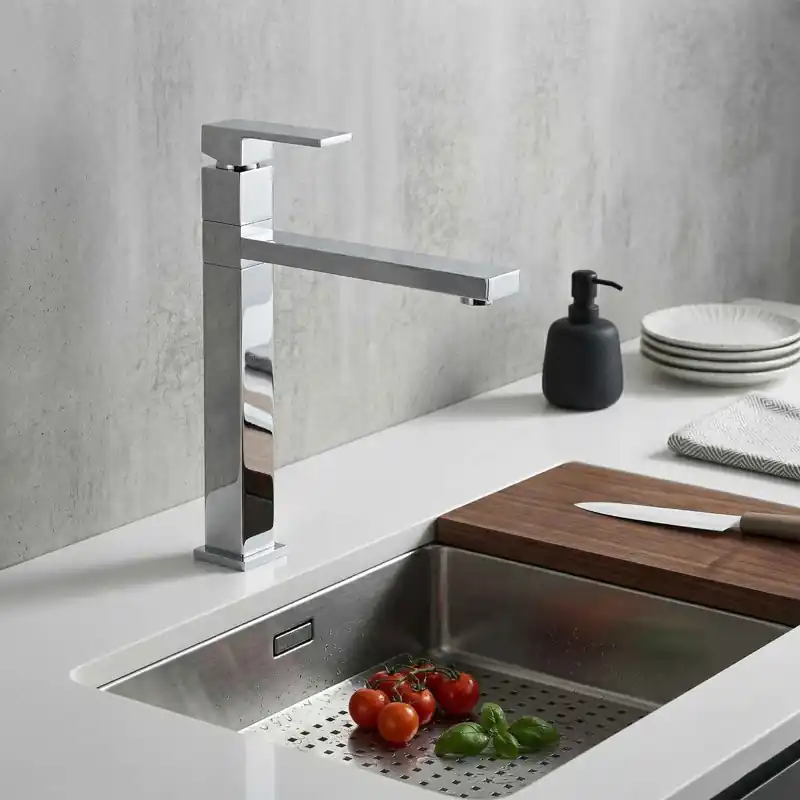 Nuovo Arrivo Rubinetto miscelatore da cucina quadro cromato Slim