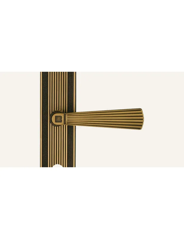 Opera Maniglia con Placca per Porte Interne Linea Calì Promozione Esclusiva