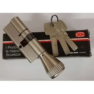 Compra Adesso Cilindro DOM modello IX-5 pomolo/chiave misura P25/10/35 per portoncino in ottone nichelato