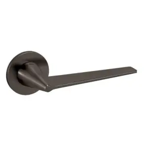 Nuova Collezione Maniglia OLIVARI modello CONO per porta interna su rosetta e bocchetta bassa con foro normale in ottone superantracite satinato