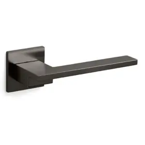 Maniglia OLIVARI modello LIVING per porta interna su rosetta e bocchetta bassa con foro normale in ottone superantracite satinato Offerta Lampo