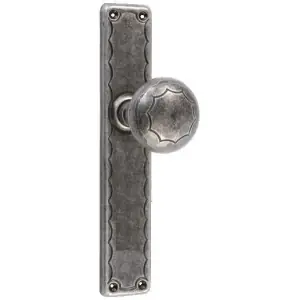 Scelto Dai Clienti Pomolo DIDIEFFE modello CAPRI per portoncino su placca con foro yale in ferro silver