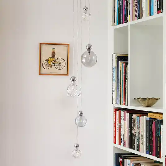 Consegna Rapida EBB & FLOW Uva M Lampada a sospensione, sfera argento grigio fumo