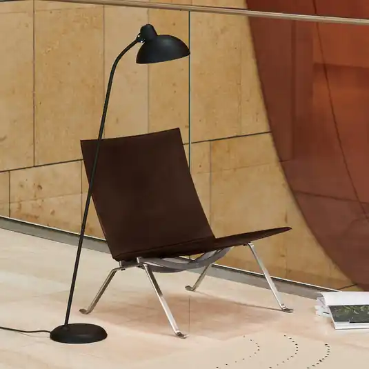 Solo Oggi FRITZ HANSEN Kaiser Idell 6556-F nero satinato