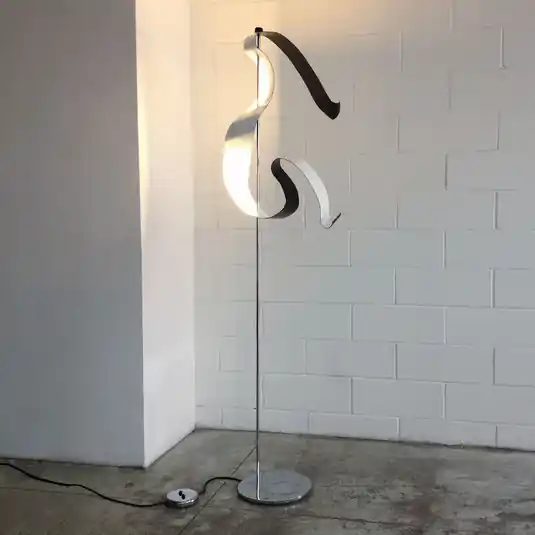 Vendita Finale Piantana LED Curve con argento in foglia