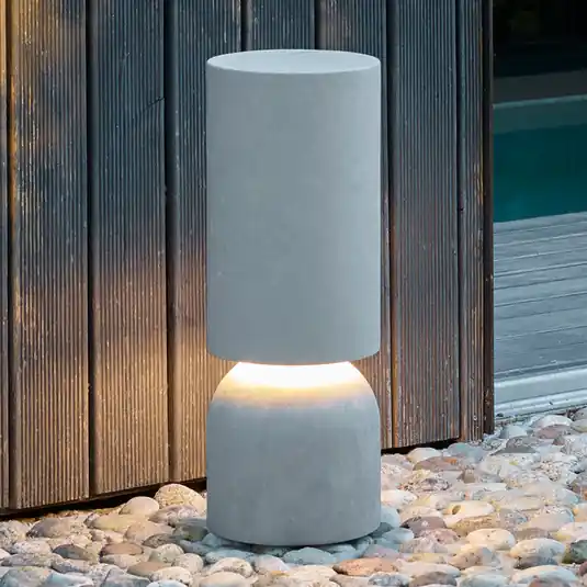Solo Oggi Luceplan Nui B Lampada LED per terrazza in cemento Dali