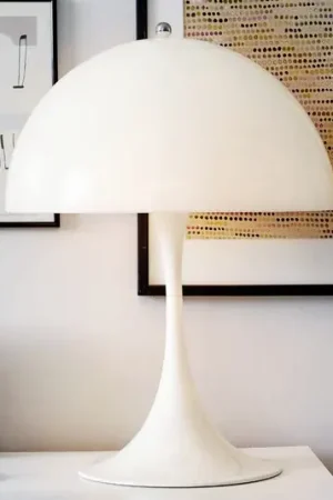 Louis Poulsen Panthella - lampada da tavolo design Ordina Subito