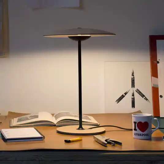 MARSET Ginger S Lampada da tavolo LED Ø32cm rovere/bianco Acquista Ora