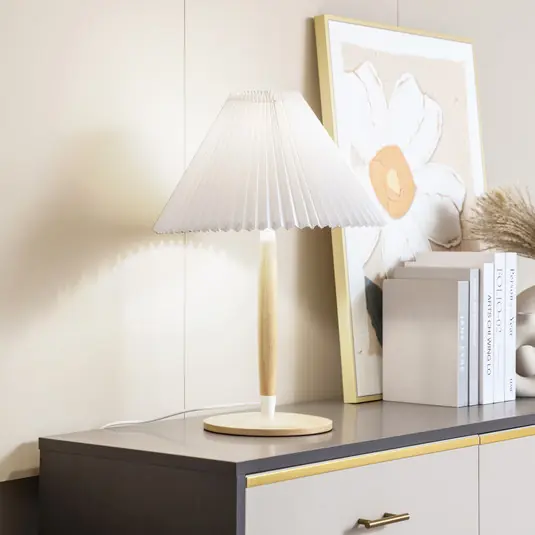 Spedizione Espresso Lampada da tavolo Lucande Ellorin, bianco, legno, Ø 37 cm, E27
