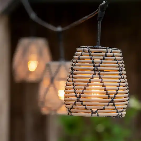 PR Home catena di luci per esterni Lollo, look rattan, a 5 luci Reso Gratuito