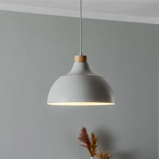 Lampada a sospensione Envostar Kaitt, beige, Ø 34 cm, dettagli in legno Prezzo Di Fabbrica