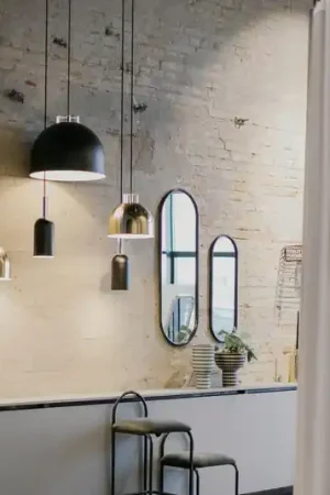 AYTM Lampada a sospensione Luceo, rotonda, oro, Ø 28 cm Ultima Occasione