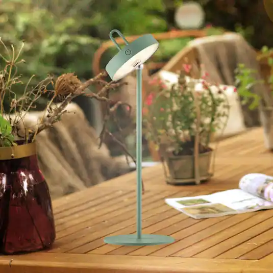 JUST LIGHT. Amag Lampada da tavolo LED ricaricabile, verde, ferro, IP44 Offerta Del Giorno