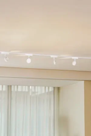 Acquista Ora Sistema a binario 48 V Lumaro, faretti, a 5 luci, bianco, Ø 7 cm, dimmerabile