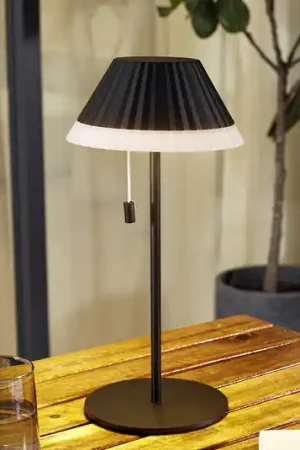 Acquista Ora Lampada da tavolo LED Lindby Ilvi, nero, alluminio, Ø 17,5 cm