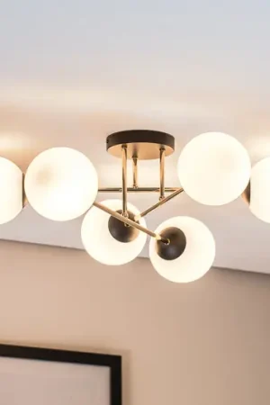 Nuova Collezione Plafoniera Magnum, a 6 luci, bianco opalino/oro/nero, vetro