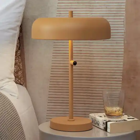 IT‘S ABOUT ROMI Lampada da tavolo Porto, 45 cm, giallo senape, metallo Prezzo Scontato
