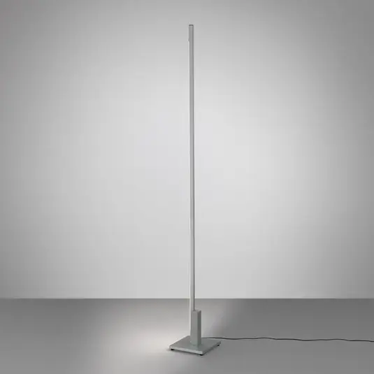 Quantità Limitata Piantana LED Quitani Talon, alluminio anodizzato naturale, metallo, dimmerabile