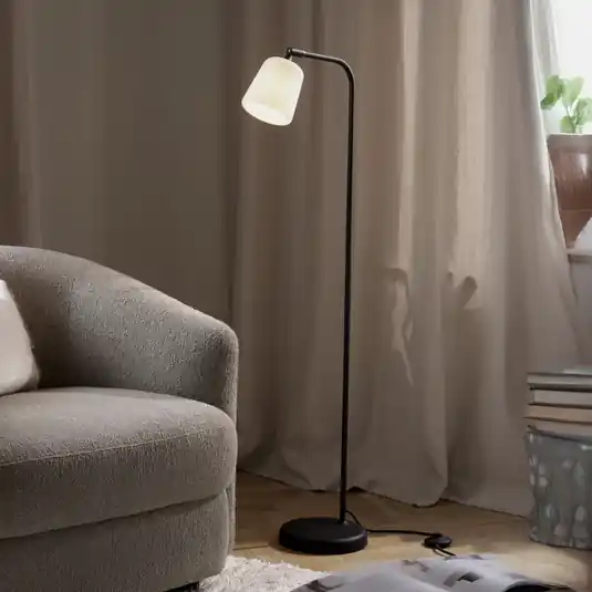 Offerta Lampo Lampada da terra New Works Materiale, bianco opalino, vetro, altezza 125 cm